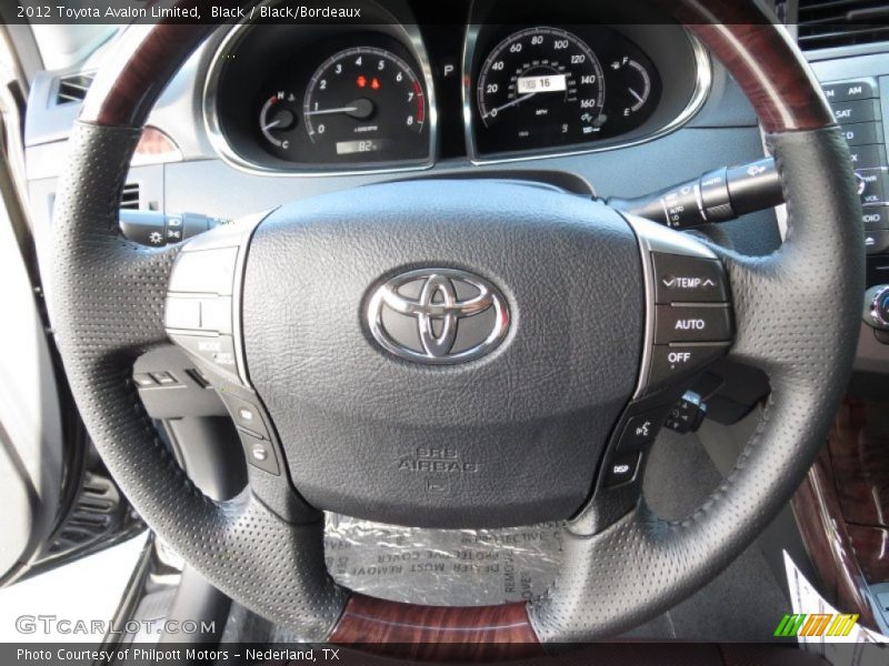 Black / Black/Bordeaux 2012 Toyota Avalon Limited
