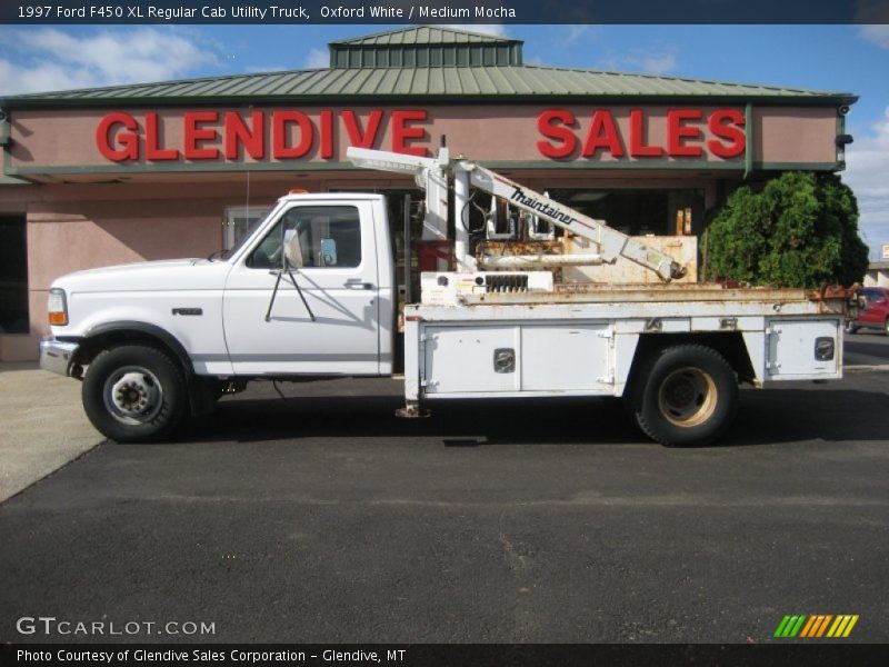Oxford White / Medium Mocha 1997 Ford F450 XL Regular Cab Utility Truck