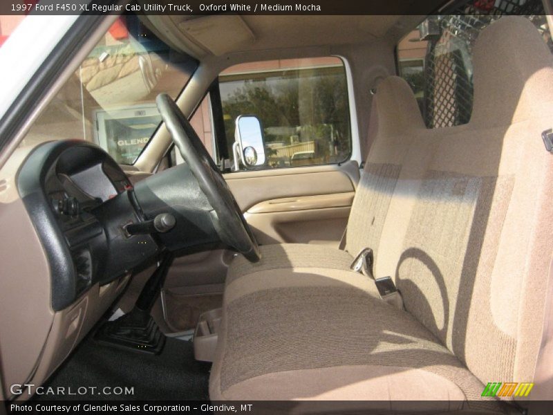 Oxford White / Medium Mocha 1997 Ford F450 XL Regular Cab Utility Truck