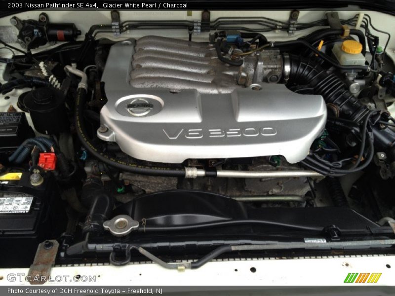 Glacier White Pearl / Charcoal 2003 Nissan Pathfinder SE 4x4