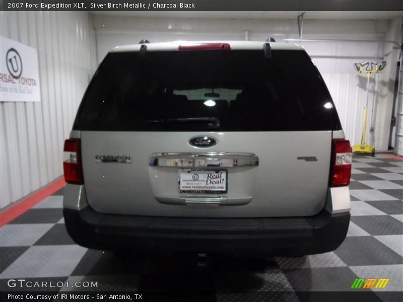 Silver Birch Metallic / Charcoal Black 2007 Ford Expedition XLT