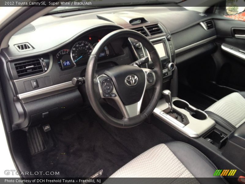 Super White / Black/Ash 2012 Toyota Camry SE