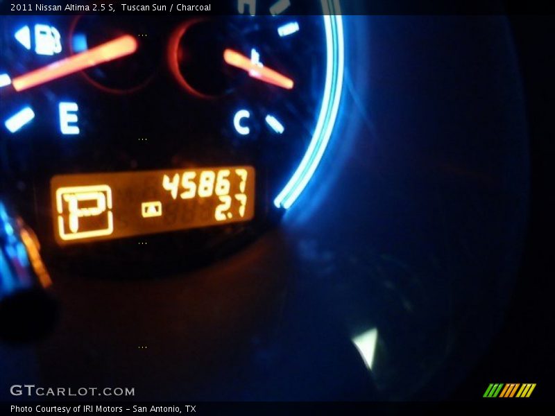 Tuscan Sun / Charcoal 2011 Nissan Altima 2.5 S