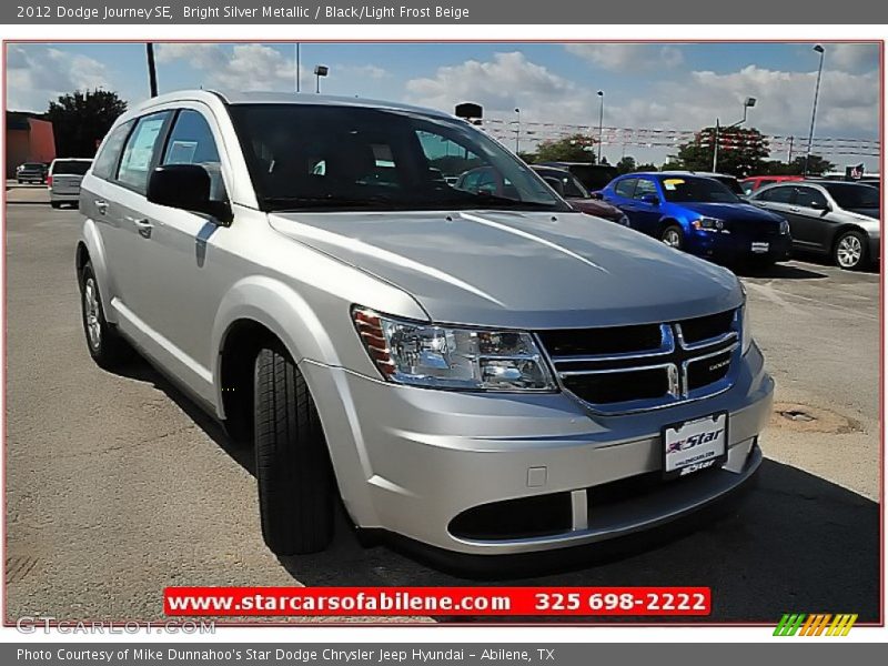 Bright Silver Metallic / Black/Light Frost Beige 2012 Dodge Journey SE