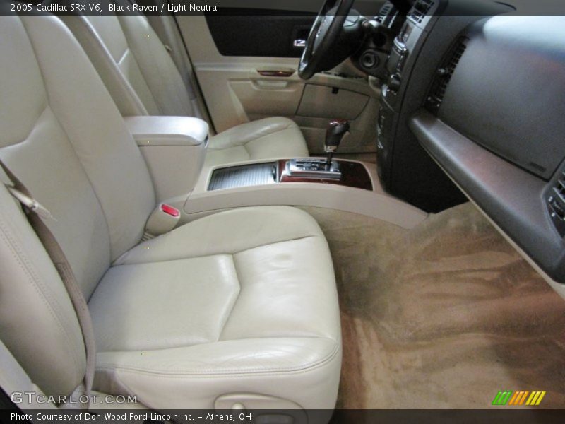Black Raven / Light Neutral 2005 Cadillac SRX V6