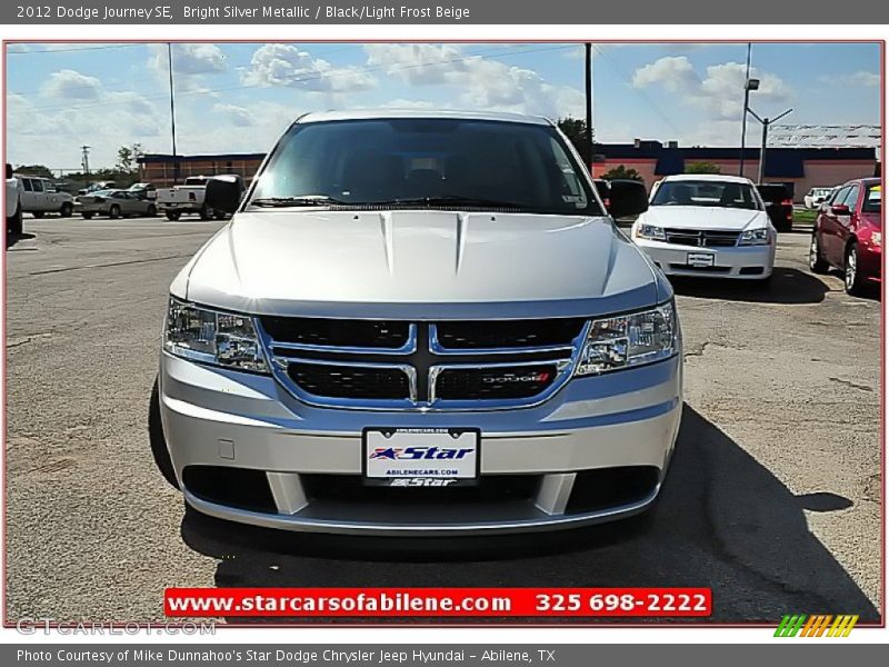 Bright Silver Metallic / Black/Light Frost Beige 2012 Dodge Journey SE