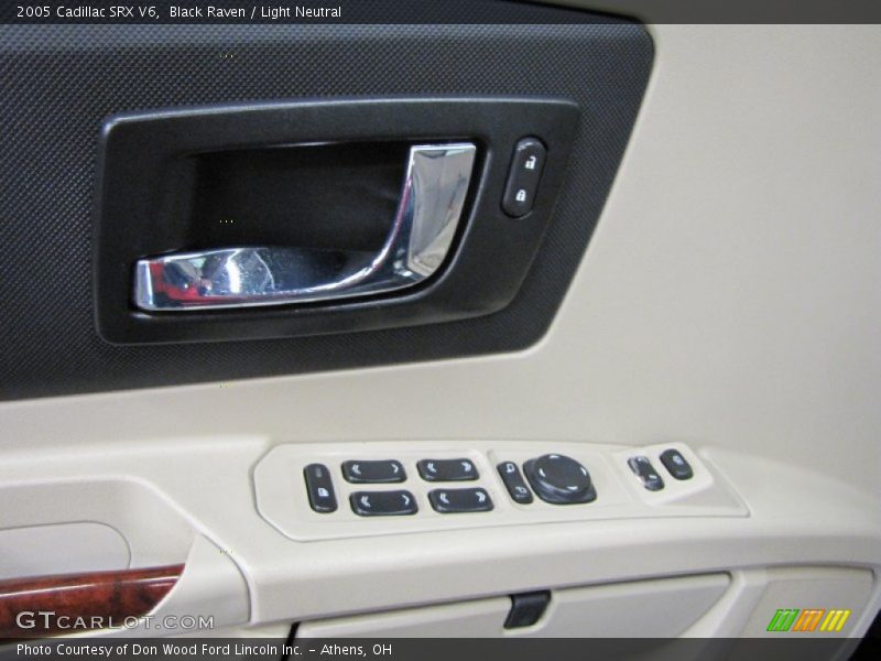 Black Raven / Light Neutral 2005 Cadillac SRX V6