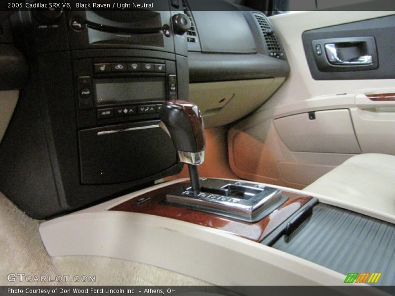 Black Raven / Light Neutral 2005 Cadillac SRX V6