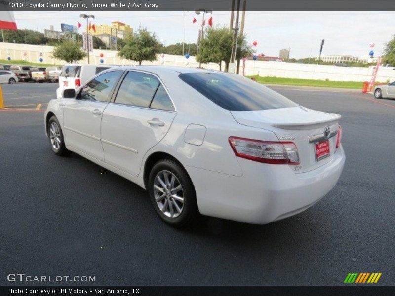 Super White / Ash Gray 2010 Toyota Camry Hybrid