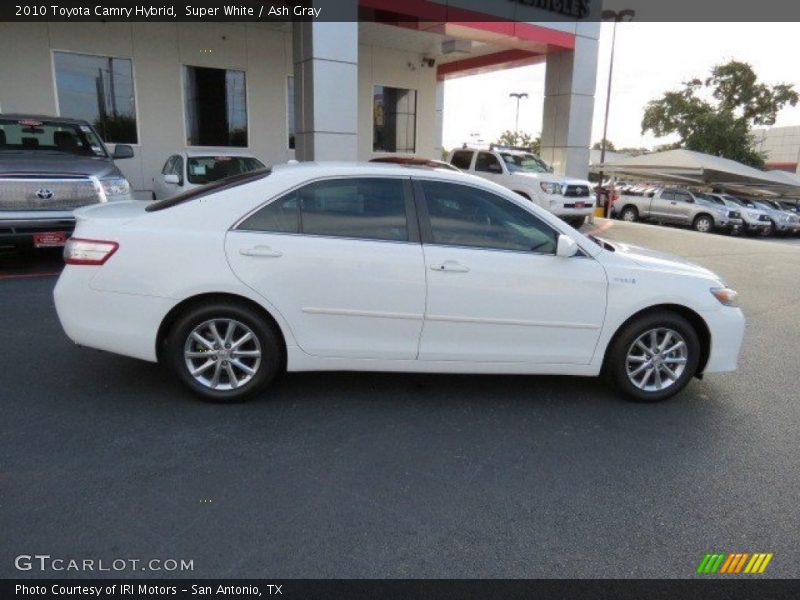 Super White / Ash Gray 2010 Toyota Camry Hybrid
