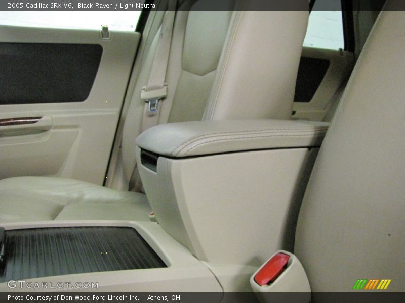 Black Raven / Light Neutral 2005 Cadillac SRX V6