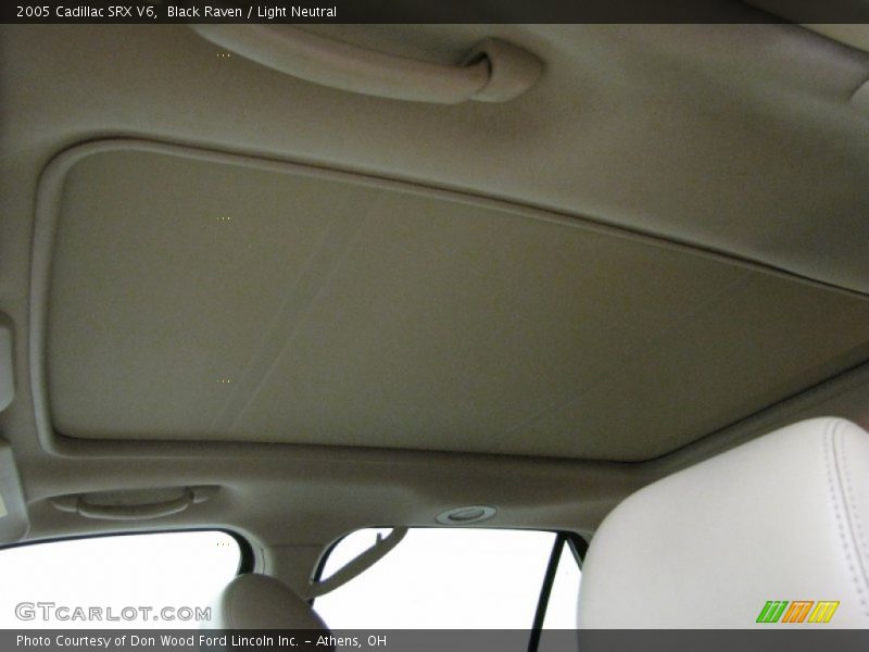 Black Raven / Light Neutral 2005 Cadillac SRX V6
