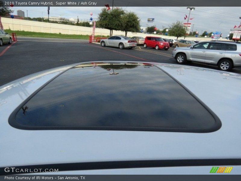 Super White / Ash Gray 2010 Toyota Camry Hybrid