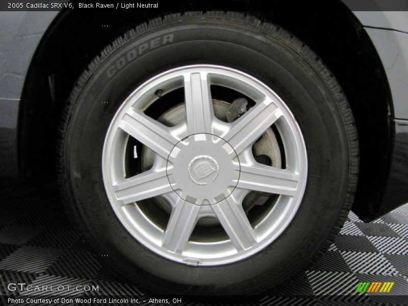 Black Raven / Light Neutral 2005 Cadillac SRX V6
