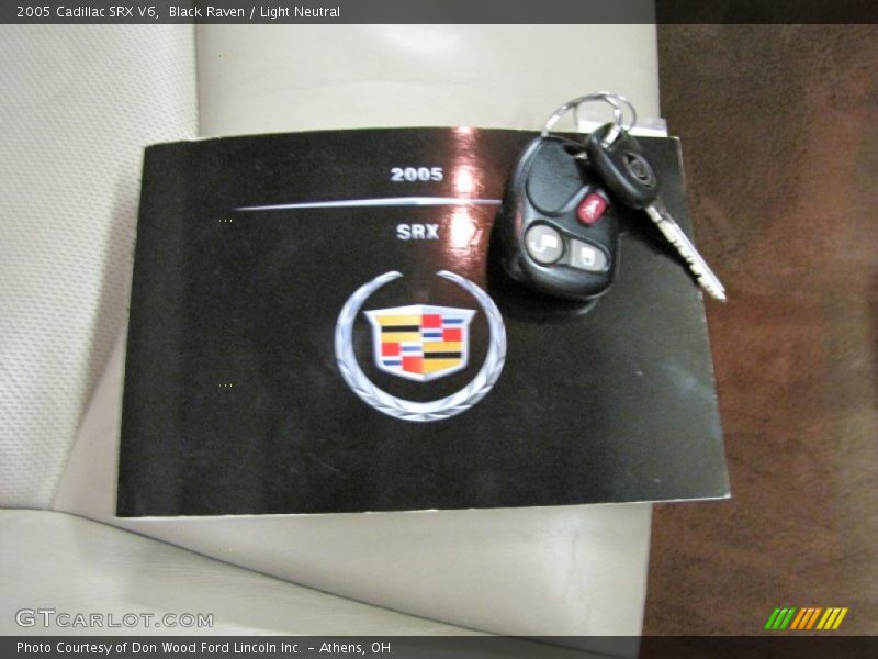 Black Raven / Light Neutral 2005 Cadillac SRX V6