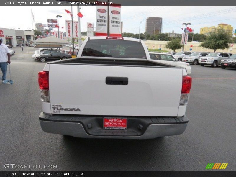 Super White / Graphite Gray 2010 Toyota Tundra Double Cab