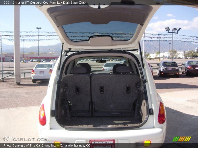 Cool Vanilla / Dark Slate Gray 2004 Chrysler PT Cruiser