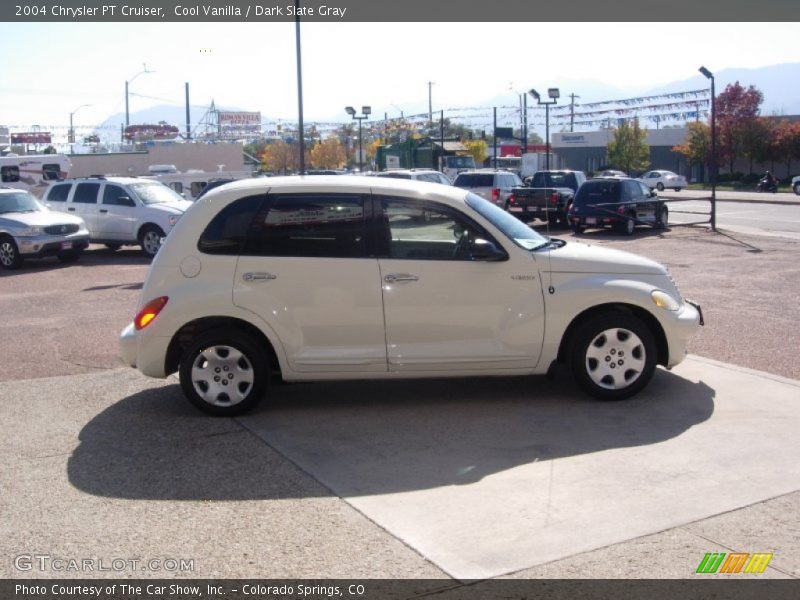 Cool Vanilla / Dark Slate Gray 2004 Chrysler PT Cruiser
