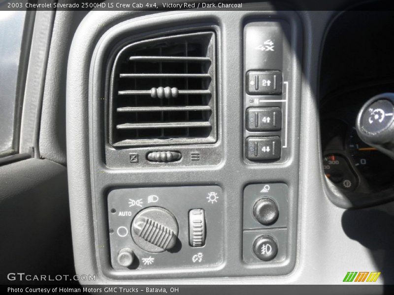 Victory Red / Dark Charcoal 2003 Chevrolet Silverado 2500HD LS Crew Cab 4x4