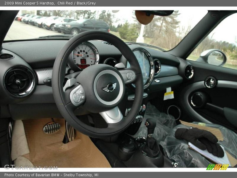 Chili Red / Black/Grey 2009 Mini Cooper S Hardtop
