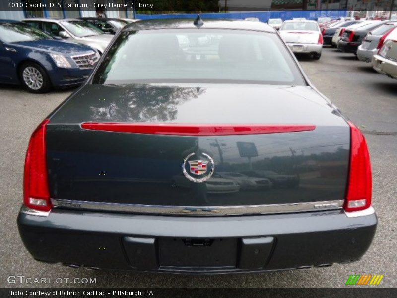 Grey Flannel / Ebony 2010 Cadillac DTS Platinum