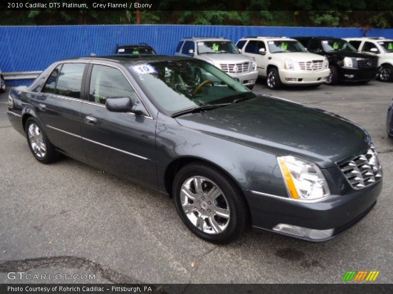 Front 3/4 View of 2010 DTS Platinum