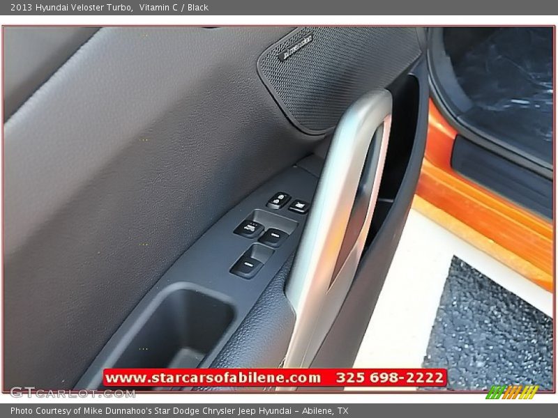 Vitamin C / Black 2013 Hyundai Veloster Turbo