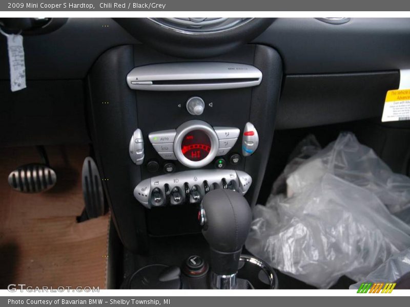 Chili Red / Black/Grey 2009 Mini Cooper S Hardtop