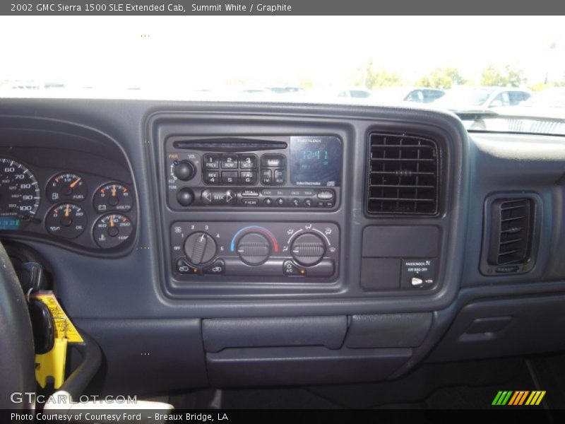 Summit White / Graphite 2002 GMC Sierra 1500 SLE Extended Cab
