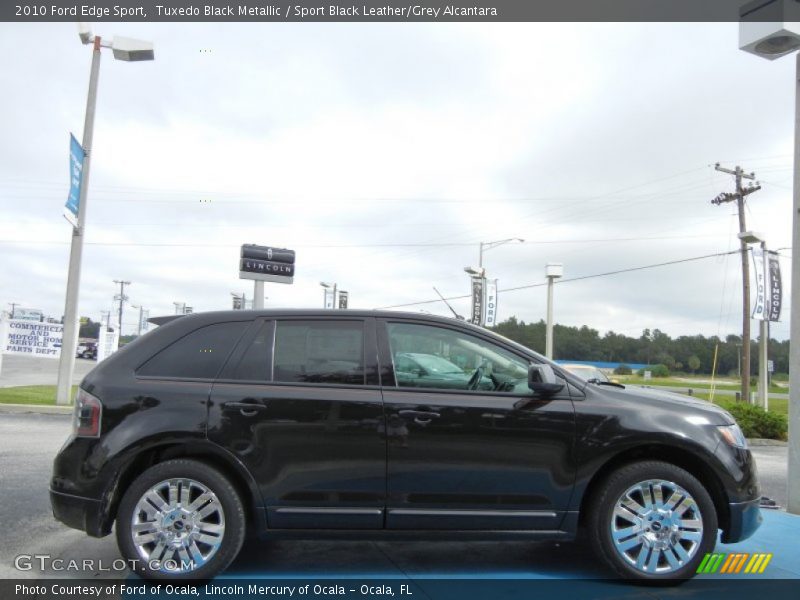 Tuxedo Black Metallic / Sport Black Leather/Grey Alcantara 2010 Ford Edge Sport