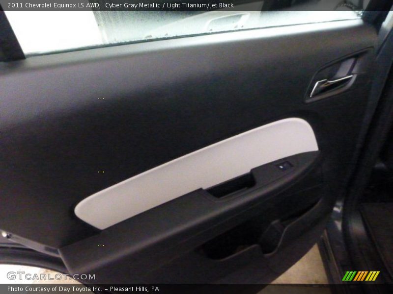 Cyber Gray Metallic / Light Titanium/Jet Black 2011 Chevrolet Equinox LS AWD