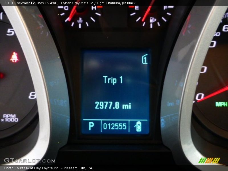 Cyber Gray Metallic / Light Titanium/Jet Black 2011 Chevrolet Equinox LS AWD