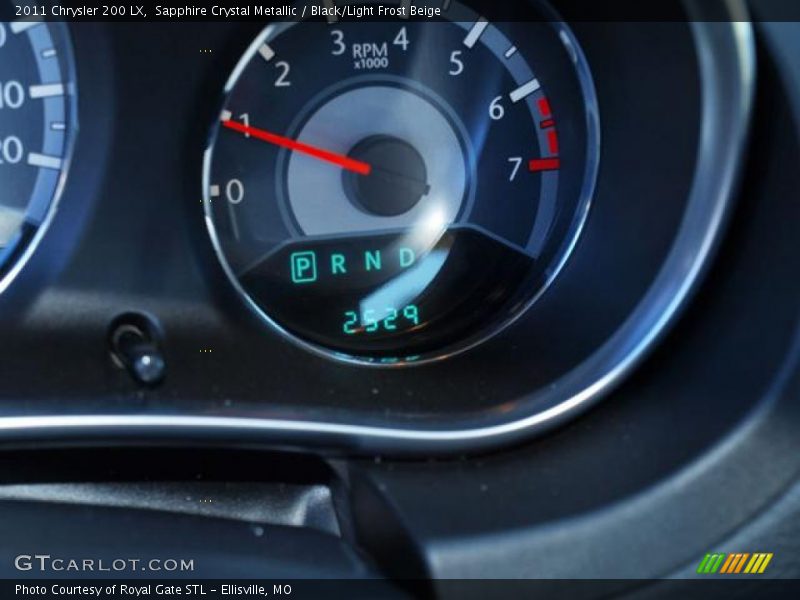 Sapphire Crystal Metallic / Black/Light Frost Beige 2011 Chrysler 200 LX