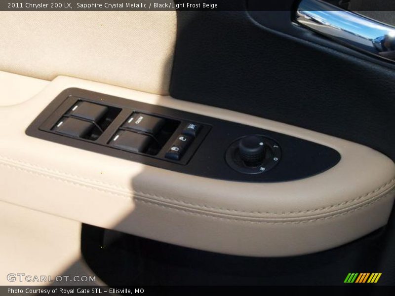Sapphire Crystal Metallic / Black/Light Frost Beige 2011 Chrysler 200 LX