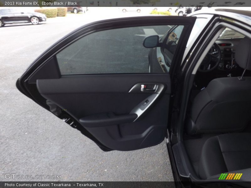 Ebony Black / Black 2013 Kia Forte EX