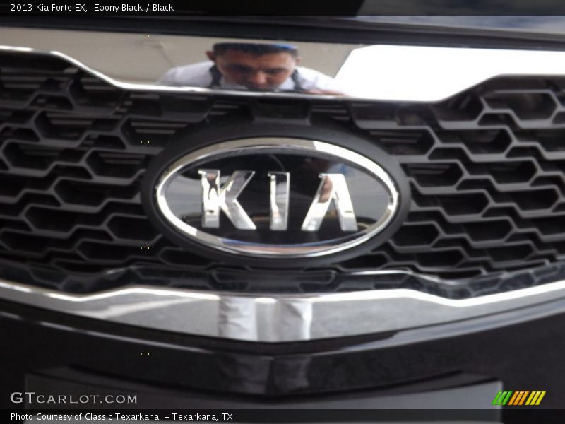 Ebony Black / Black 2013 Kia Forte EX