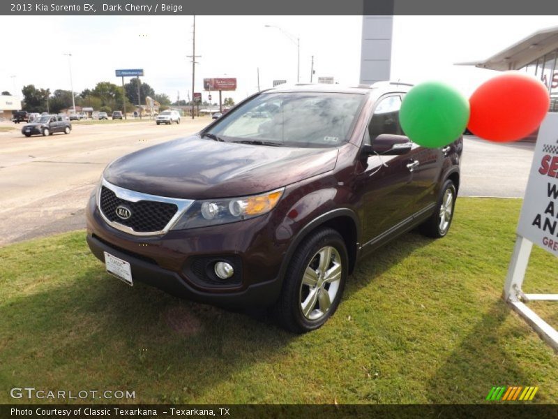 Dark Cherry / Beige 2013 Kia Sorento EX
