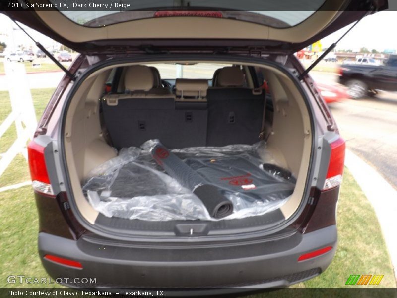 Dark Cherry / Beige 2013 Kia Sorento EX