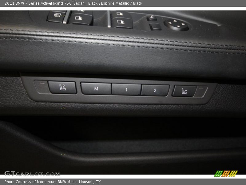 Controls of 2011 7 Series ActiveHybrid 750i Sedan