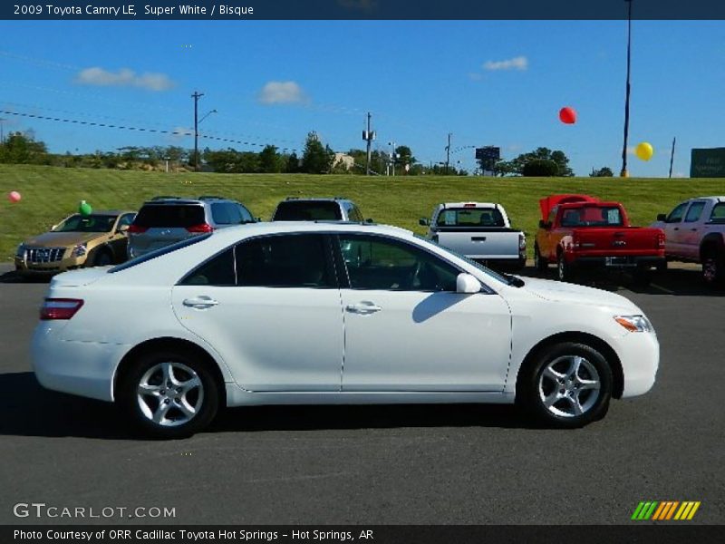 Super White / Bisque 2009 Toyota Camry LE