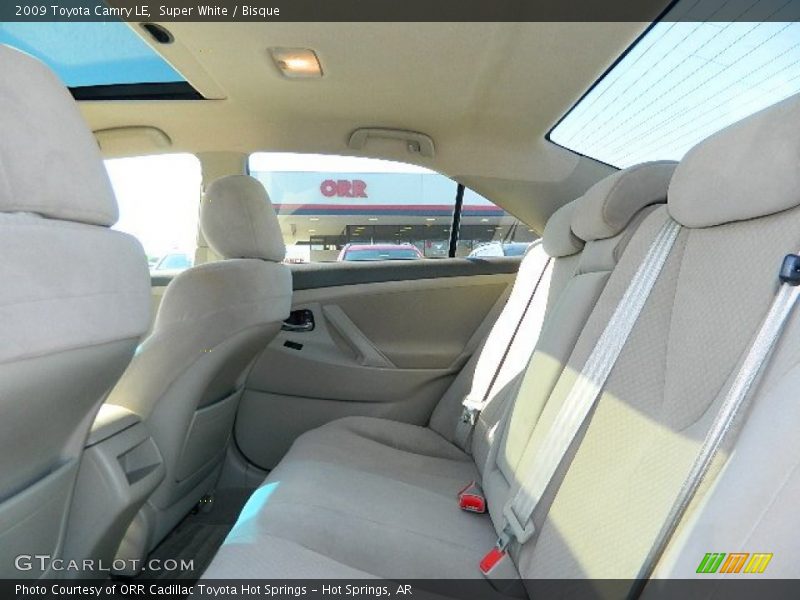 Super White / Bisque 2009 Toyota Camry LE