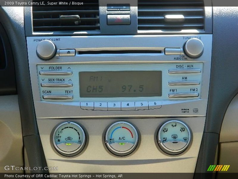 Super White / Bisque 2009 Toyota Camry LE