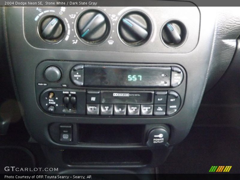 Stone White / Dark Slate Gray 2004 Dodge Neon SE