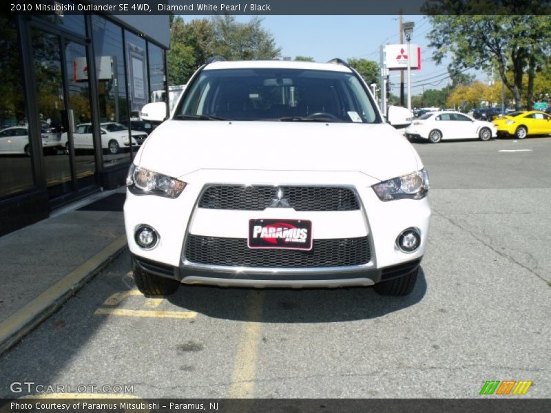 Diamond White Pearl / Black 2010 Mitsubishi Outlander SE 4WD