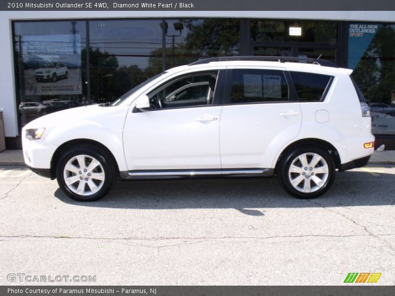 Diamond White Pearl / Black 2010 Mitsubishi Outlander SE 4WD