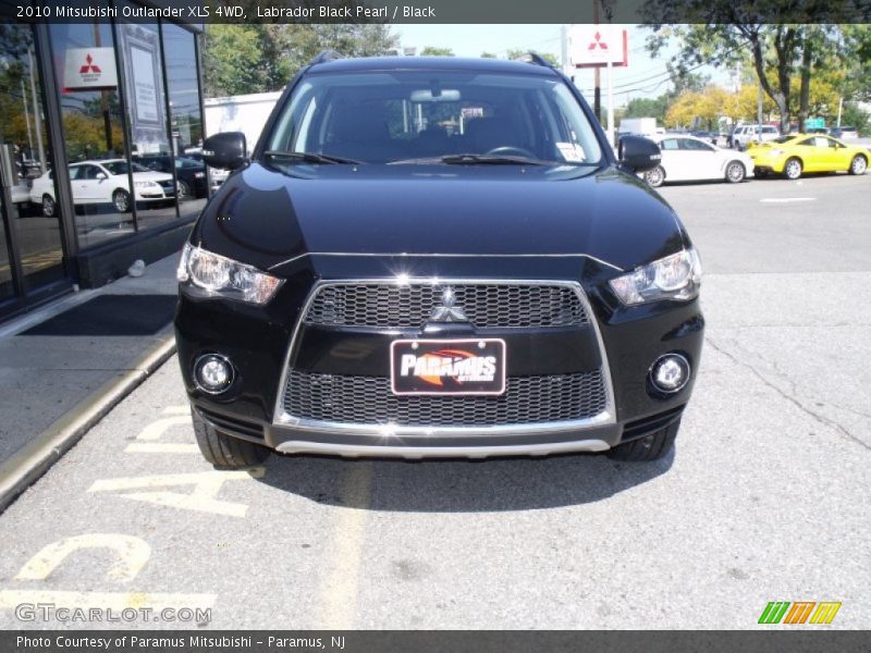 Labrador Black Pearl / Black 2010 Mitsubishi Outlander XLS 4WD