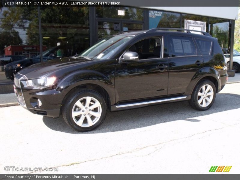 Labrador Black Pearl / Black 2010 Mitsubishi Outlander XLS 4WD