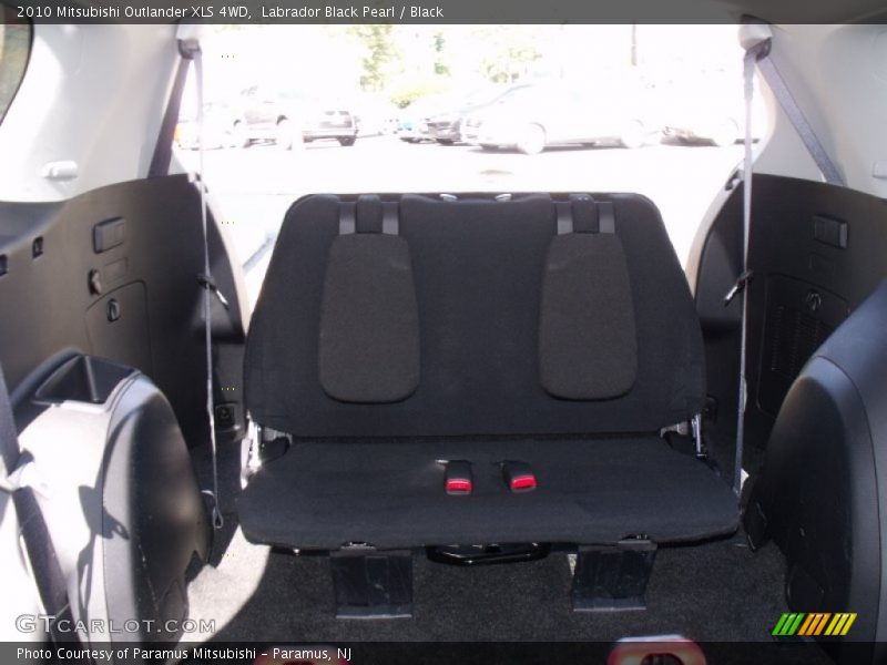 Labrador Black Pearl / Black 2010 Mitsubishi Outlander XLS 4WD