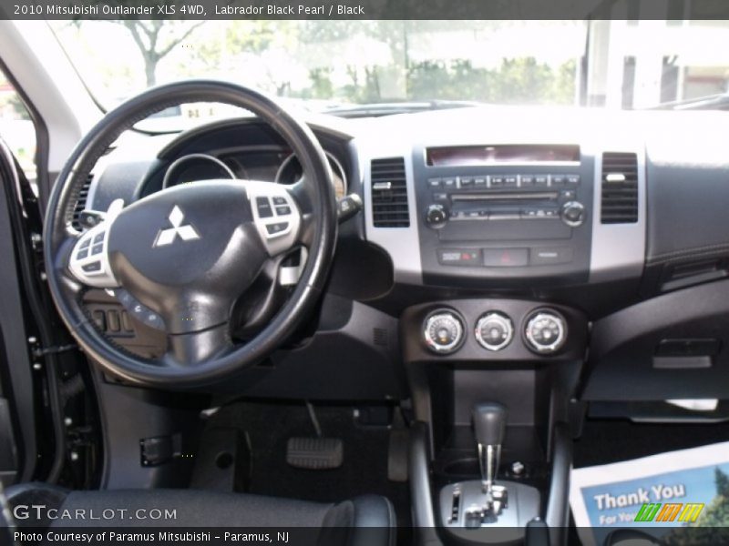 Labrador Black Pearl / Black 2010 Mitsubishi Outlander XLS 4WD