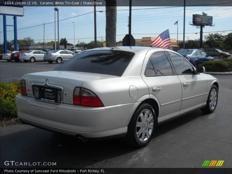 Ceramic White Tri-Coat / Shale/Dove 2004 Lincoln LS V8